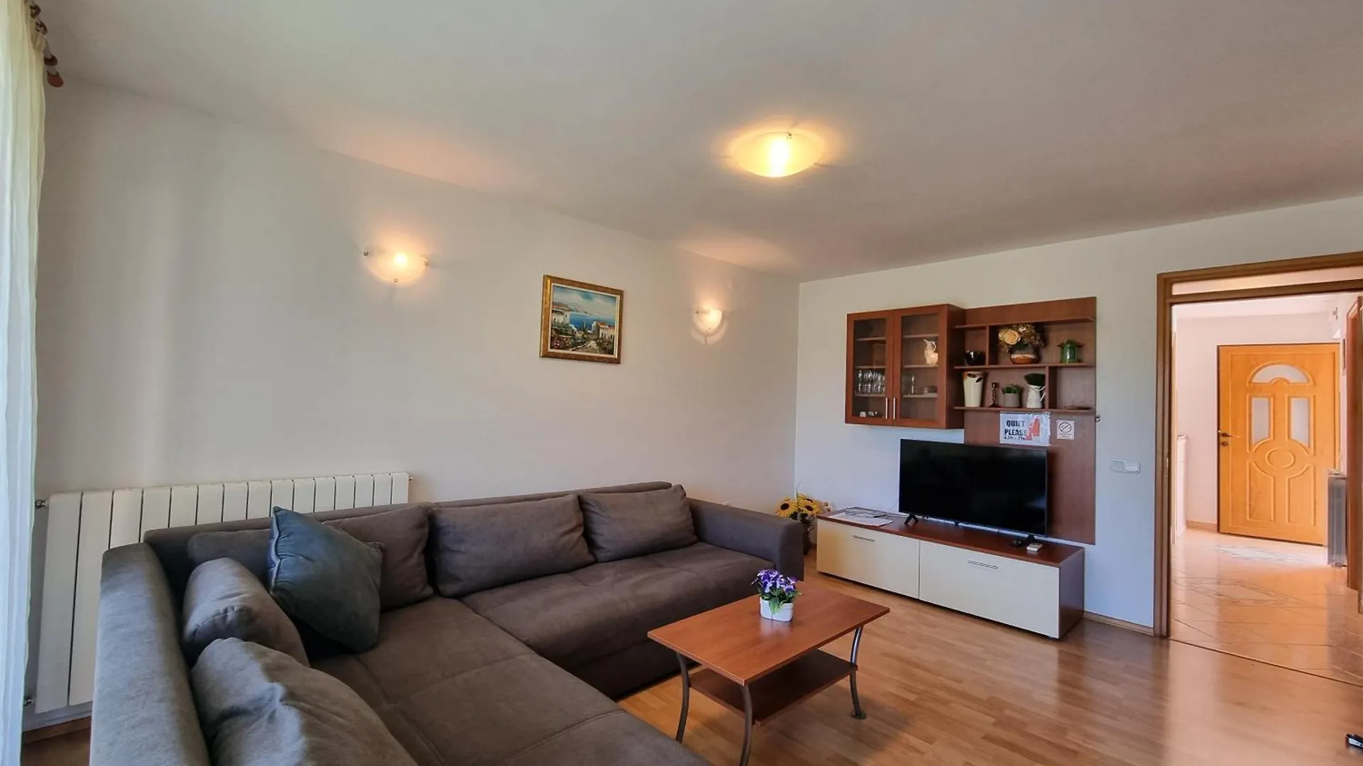 Apartmán Juli No3 & No4 Mugeba