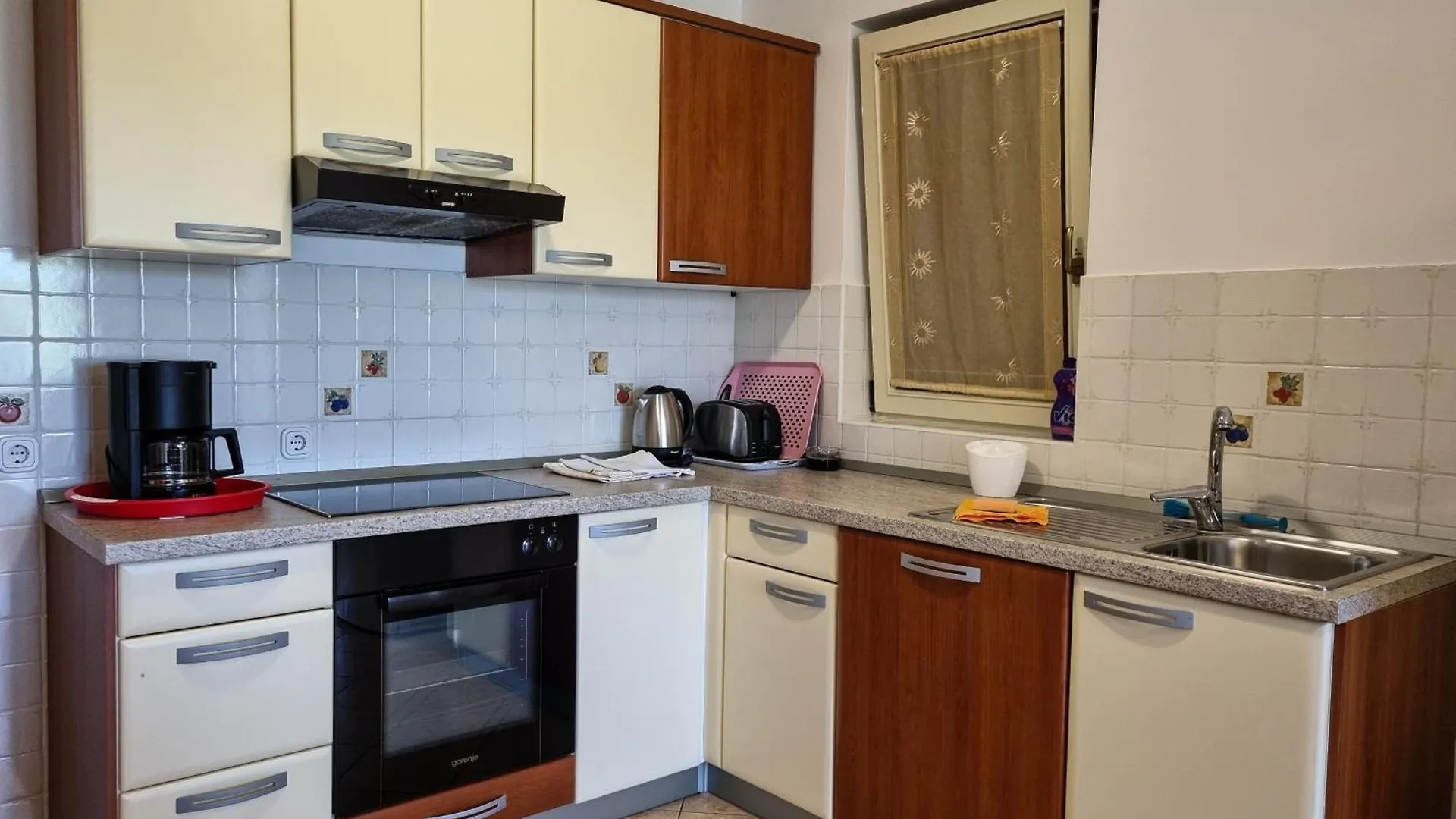Apartmán Juli No3 & No4 Mugeba